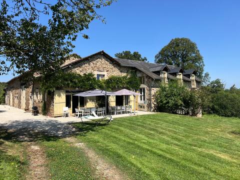 Spacious house for 20+ people in nature