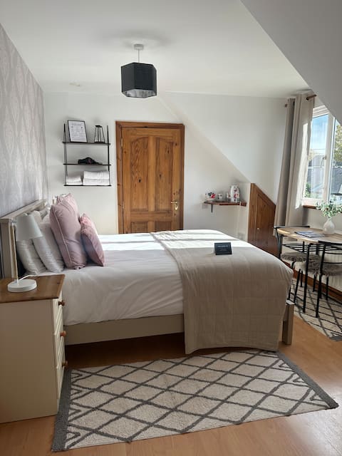 Double en-suite room in Malahide Guest Rooms