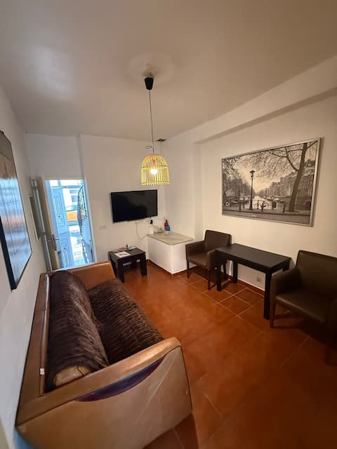 Anuncio de Airbnb popular: Small apartment en Olletas