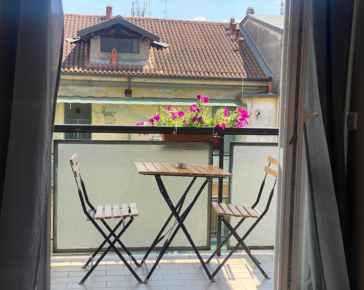 Apartment Prestigioso Trilocale Navigli Wi-fi - Mediolan