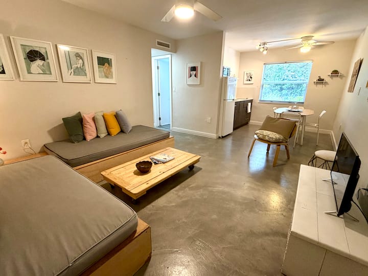 Wynwood- Artsy 2br Ground Floor + Free Parking - Miami