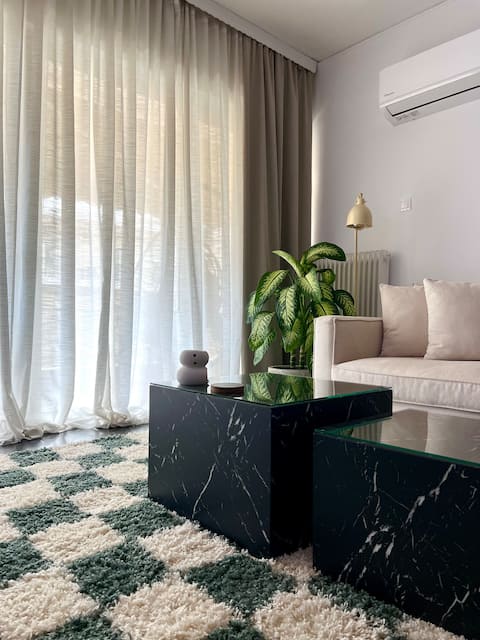 Top Airbnb: The Urban Chic Residence – Steps to Metro in Δήμος Χαλανδρίου