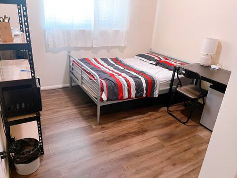 Lakeview Private Room #1