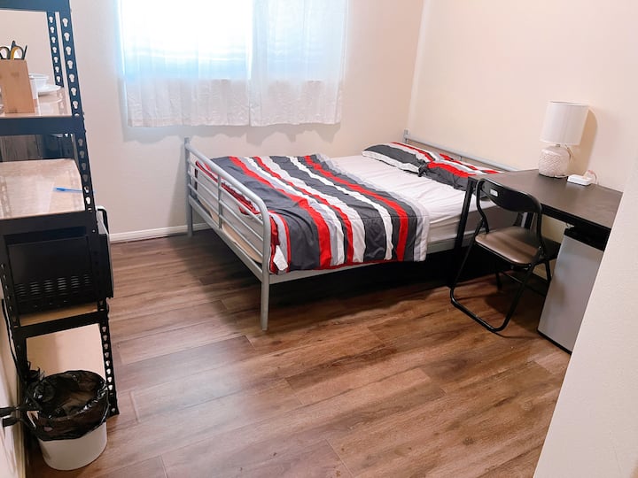 Lakeview Private Room #1 - Fresno, TX