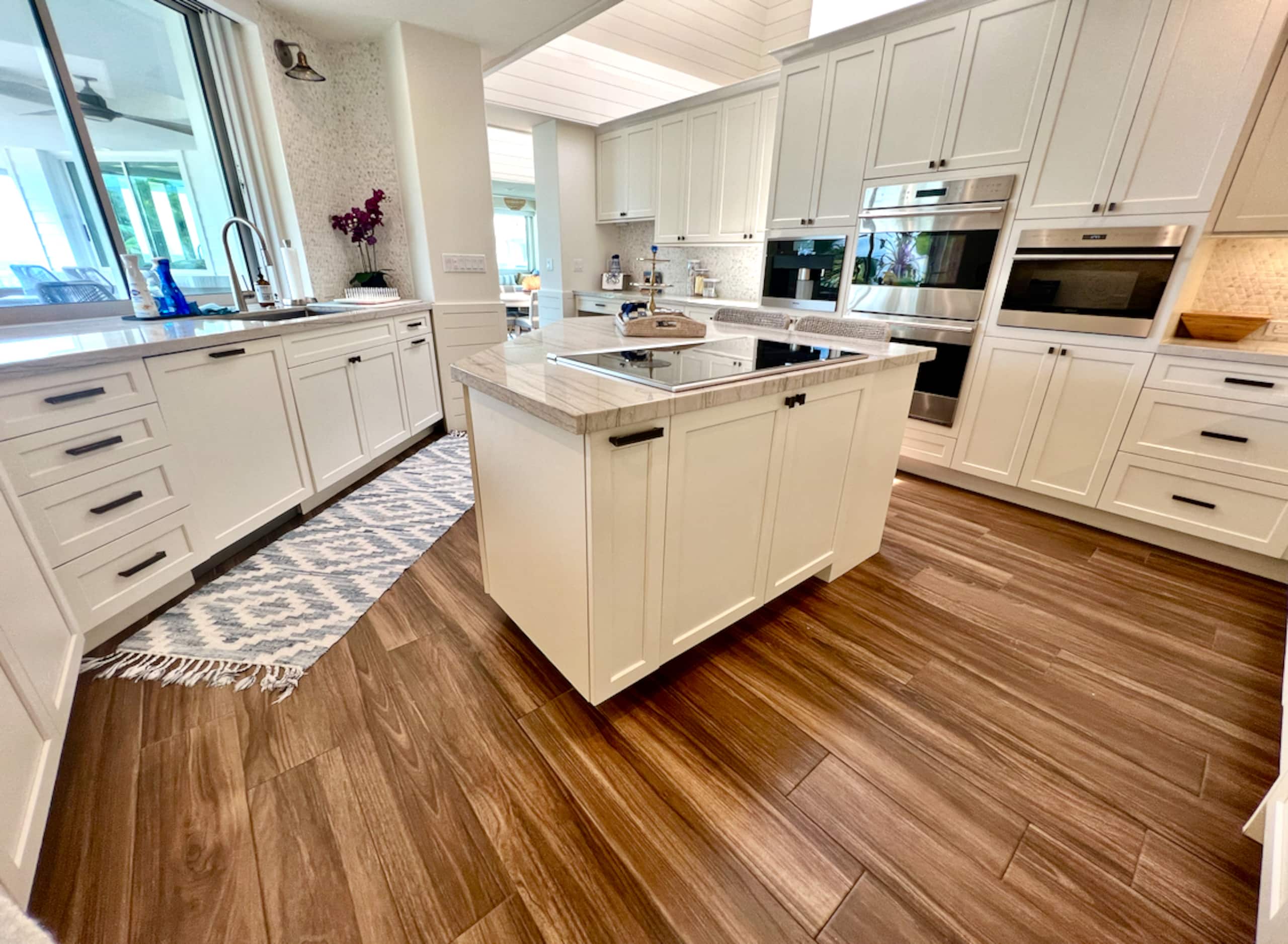 Home in Kailua-Kona · ★5.0 · 5 bedrooms · 7 beds · 6 baths - Image 21