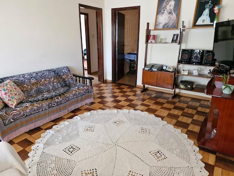 Top performing Airbnb: Cozy house 6 minutes from Canção Nova! in Cachoeira Paulista