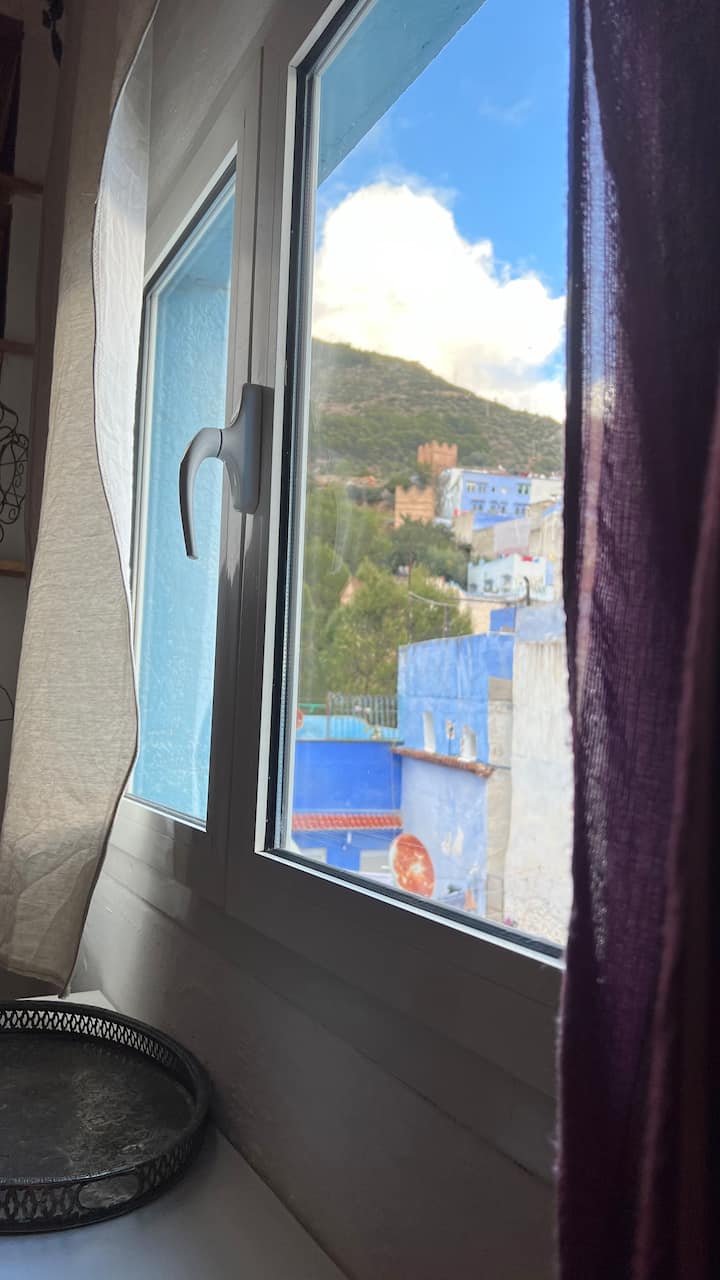 Ფანჯრის ხედი 