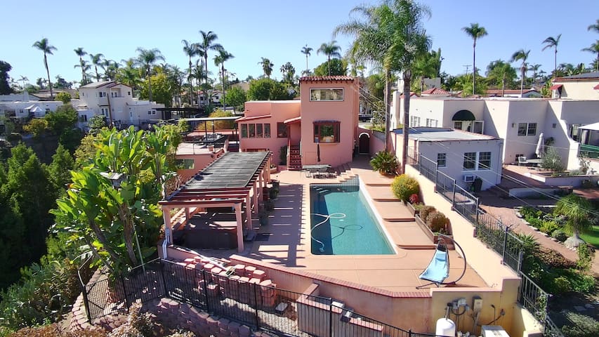 Spanish Retreat! Enjoy private pool and views