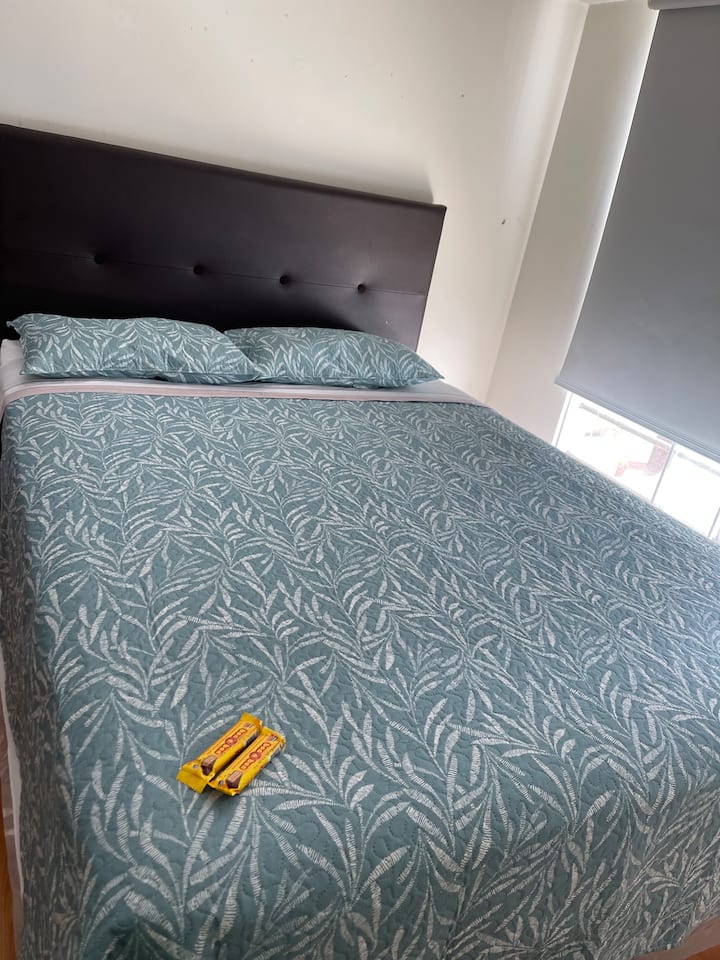 Habitación principal cama Queen 