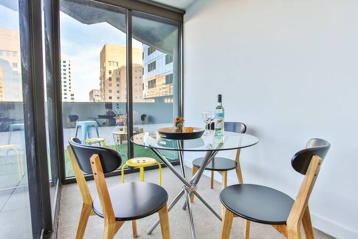 Urban Oasis-Rooftop Terrace gallery image 4