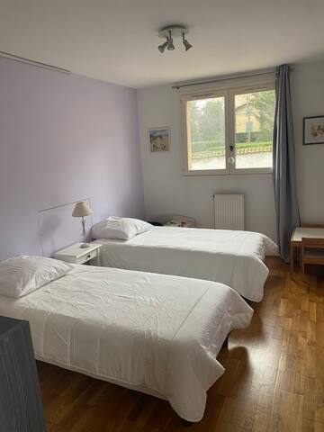 Maison Lyon Croix Rousse havre de paix gallery image 2