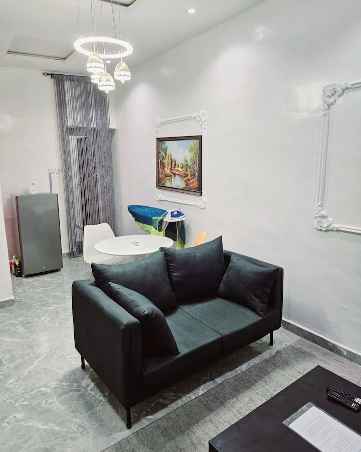 Motalvin Court Pent House(ipaja)
1 Bedroom - Lagos, Niger