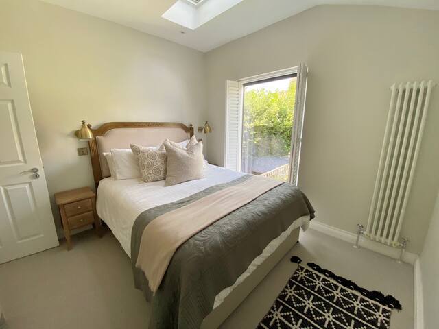 Beautiful House in Wandsworth gallery image 3