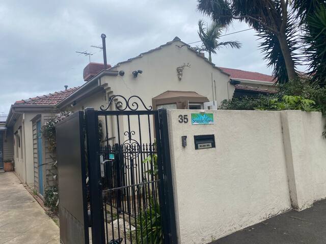 Seaside Villa gallery image 2