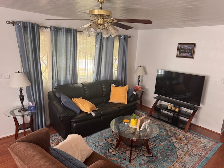 Walkable To Notre Dame Stadium-convenient Location - South Bend, IN