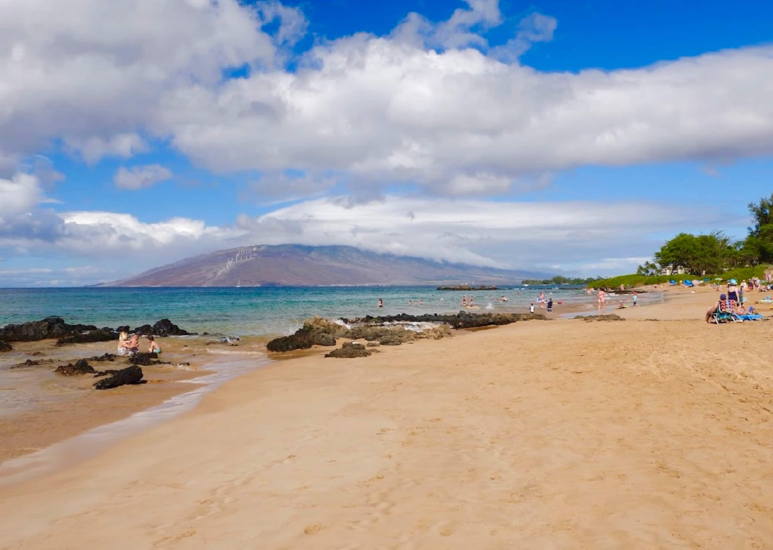 40% off price. Ocean view Steps from the beach. - Image 34