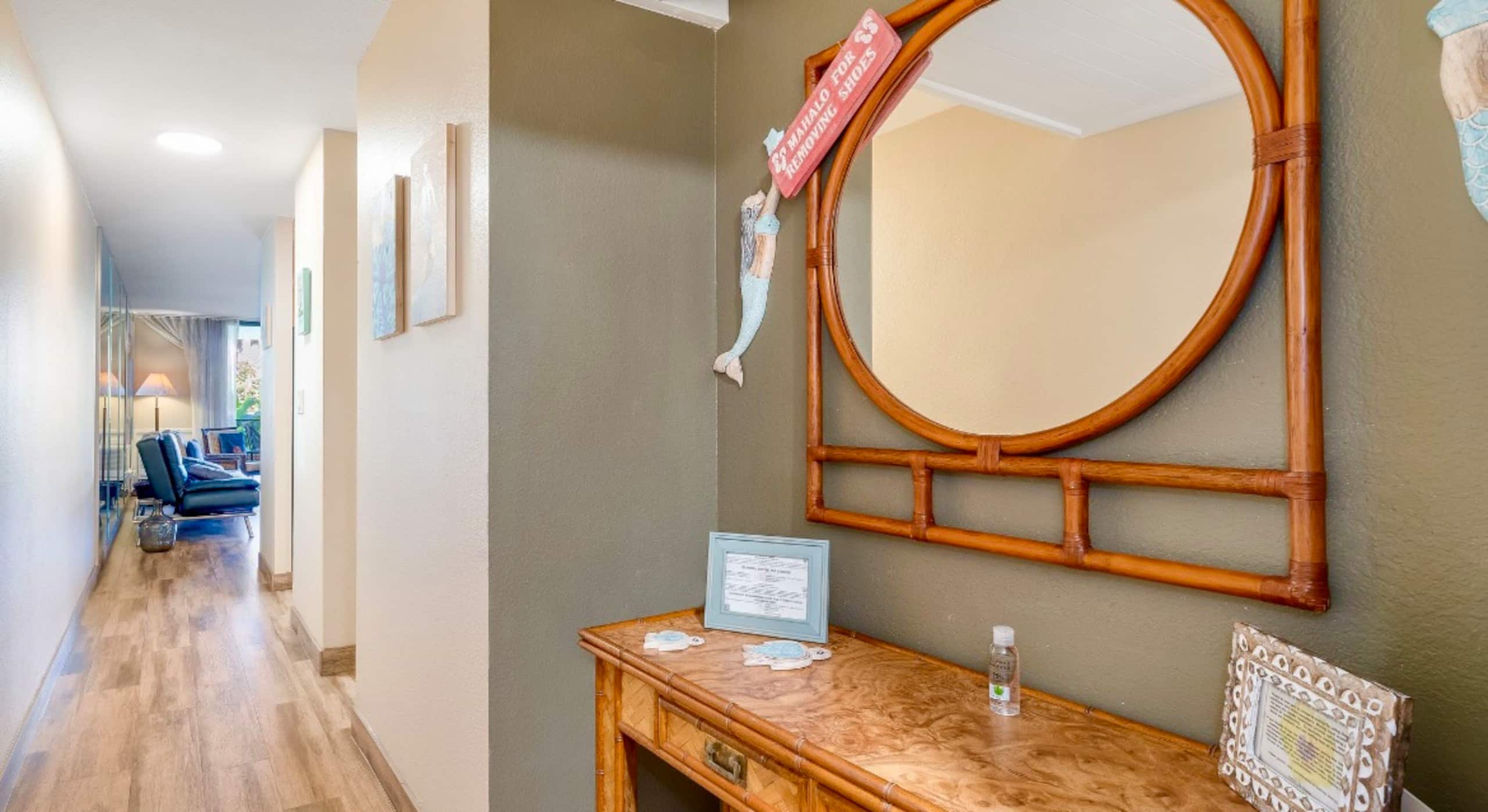 40% off price. Ocean view Steps from the beach. - Image 8