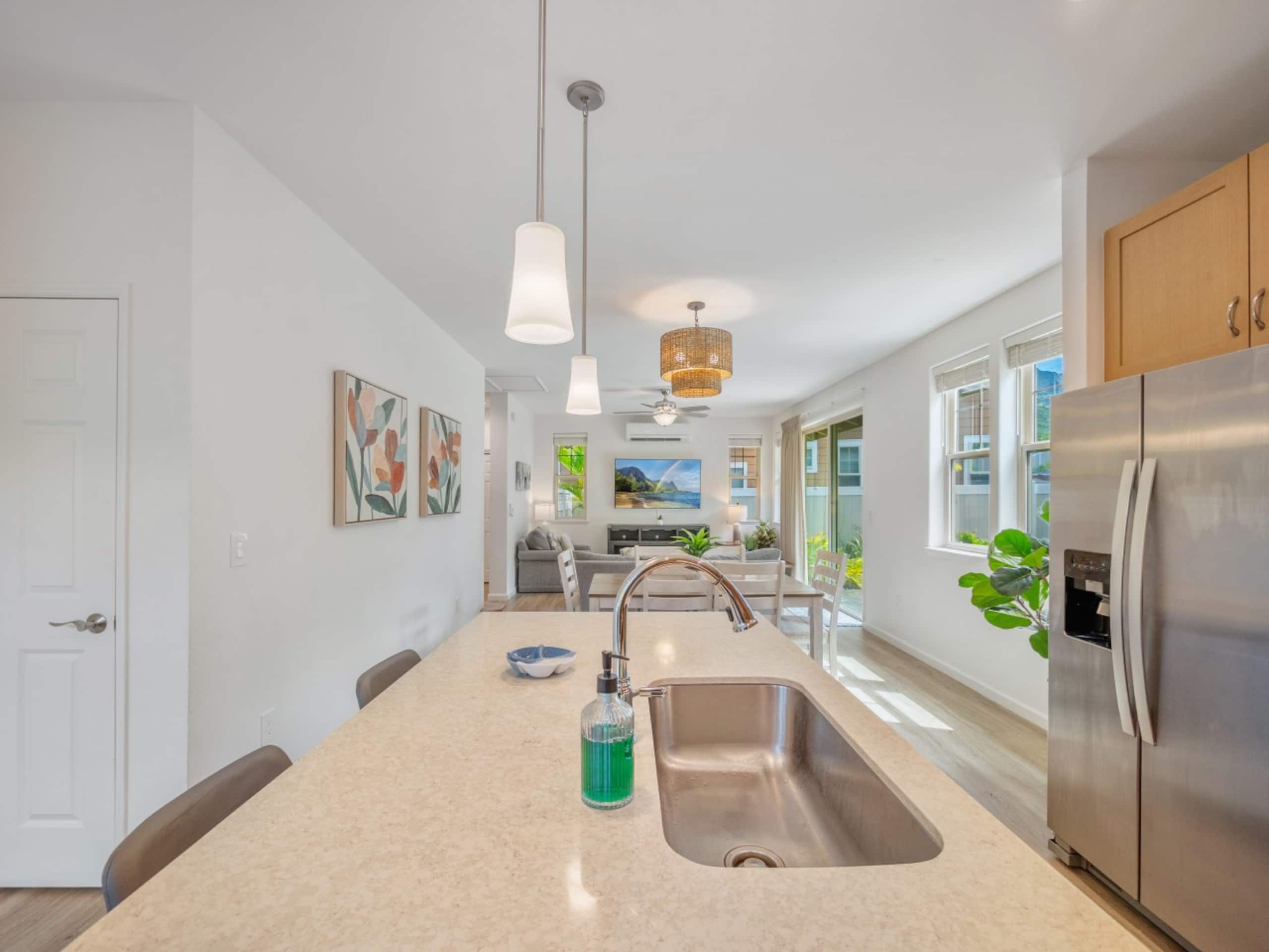 Home in Makaha Valley · ★4.99 · 4 bedrooms · 6 beds · 2.5 private baths - Image 31