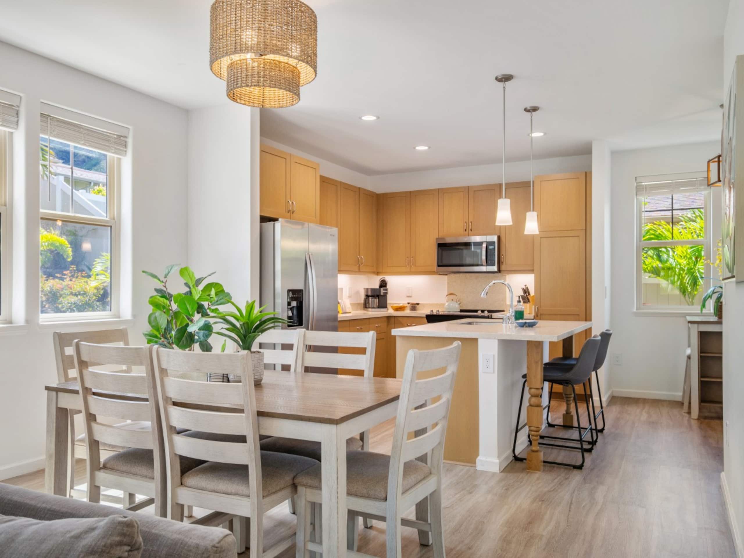 Home in Makaha Valley · ★4.99 · 4 bedrooms · 6 beds · 2.5 private baths - Image 7