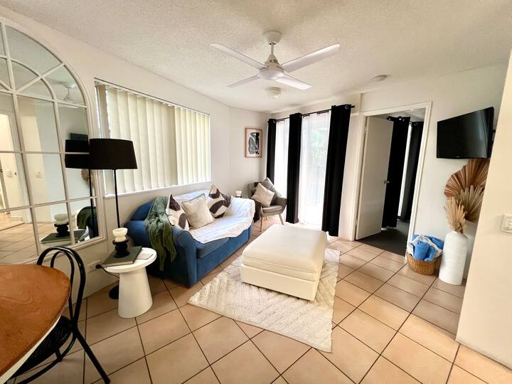 Mooloolaba Beach Side Escape (Private Courtyard) - Mooloolaba