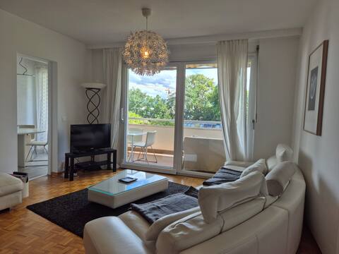 Versoix walking distance CDL
