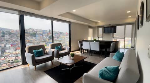 Open concept apartment w/excellent view in Toluca