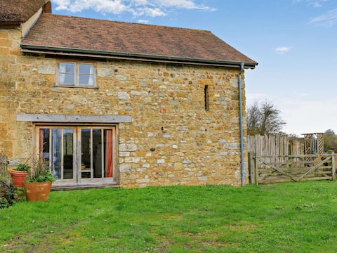 1 Bed in Bridport (oc-cibar)