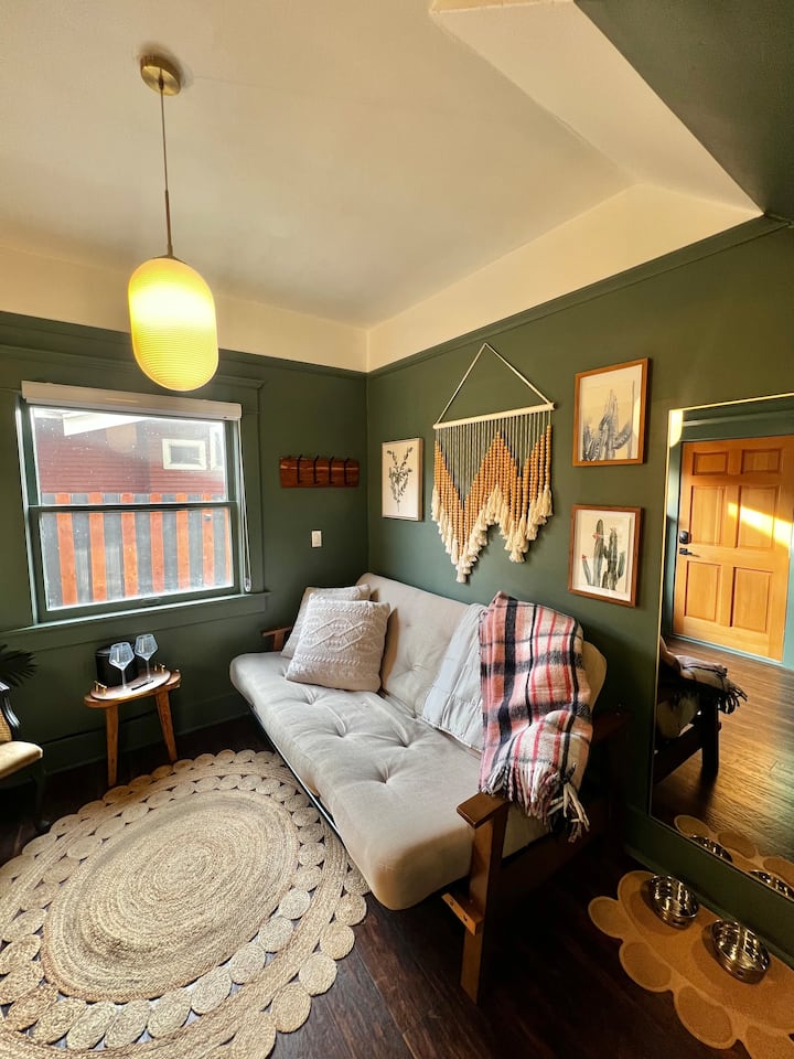 Private Door Entrance Suite+enclosed Patio+bbq - Claremont, CA