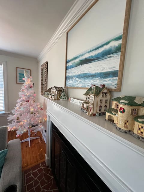 Pet-Friendly,2 BR 
Cozy Kernersville Cottage