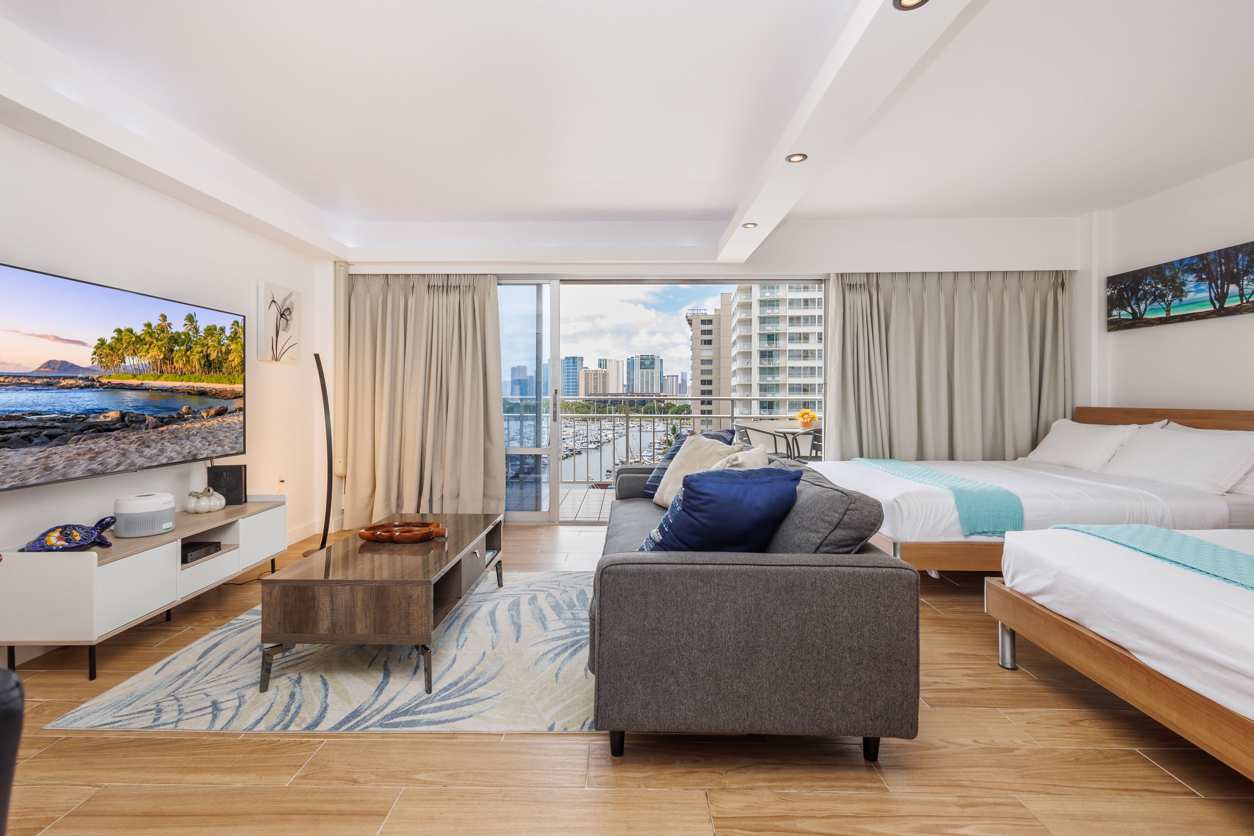 Condo in Honolulu · ★4.98 · 1 bedroom · 2 beds · 1 bath - Image 4