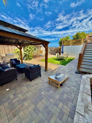 Hilltop Penthouse 2BD/2BA+Golf Cart+AC! gallery image 5