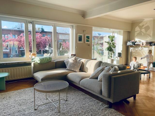 Large family house in Antwerp + garden & parking gallery image 2