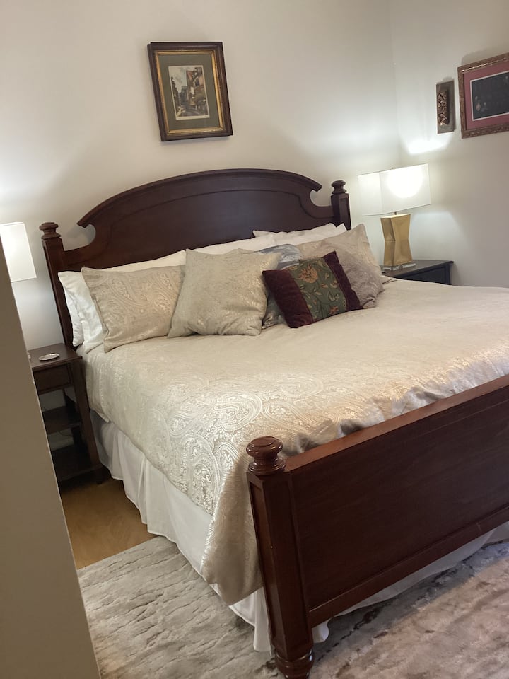 Брачен кревет (широк 180-220 см