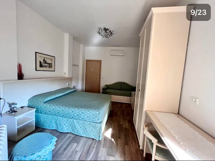 საძინებელი 1