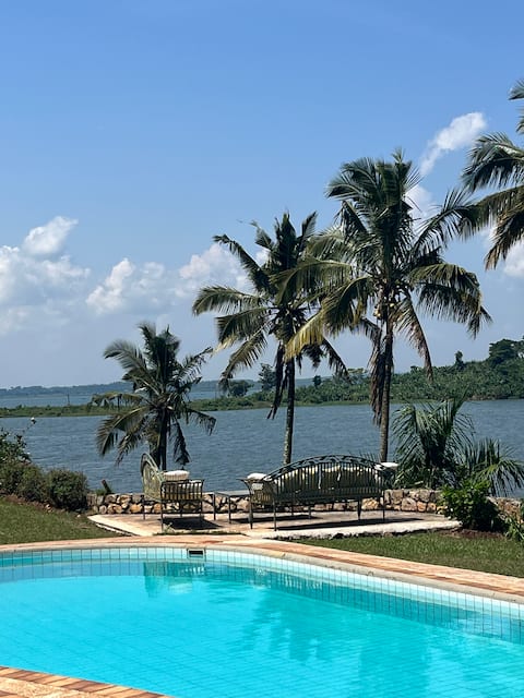 Lakeside cottage in Munyonyo