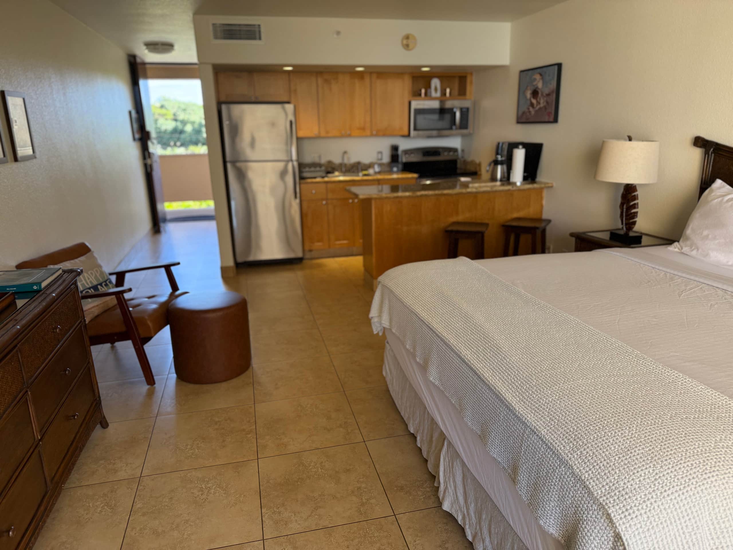 Condo in Lahaina · ★4.88 · Studio · 1 bed · 1 private bath - Image 15