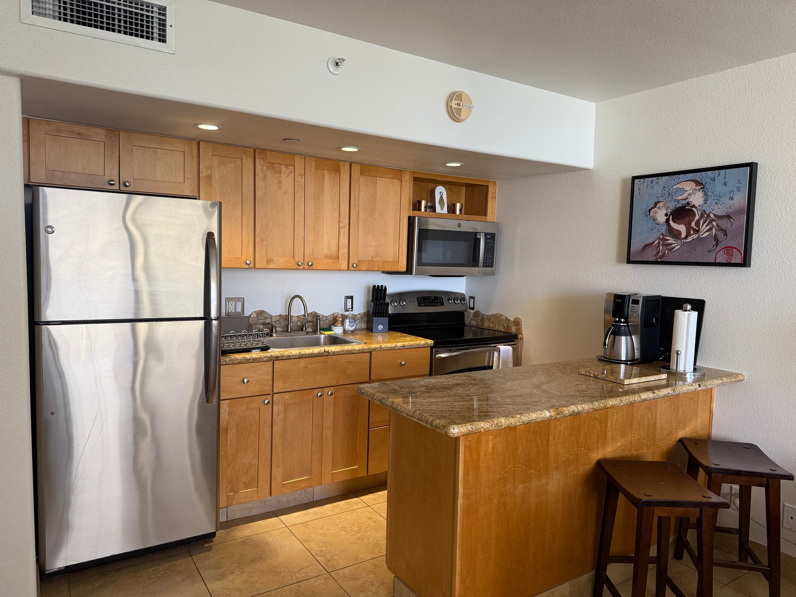 Condo in Lahaina · ★4.88 · Studio · 1 bed · 1 private bath - Image 3