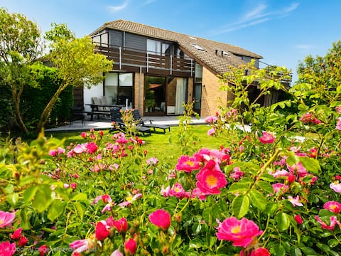 Wonderfully quiet holiday home on the waterfront
