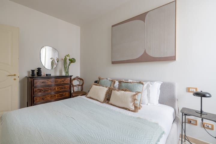 Schlafzimmer 1