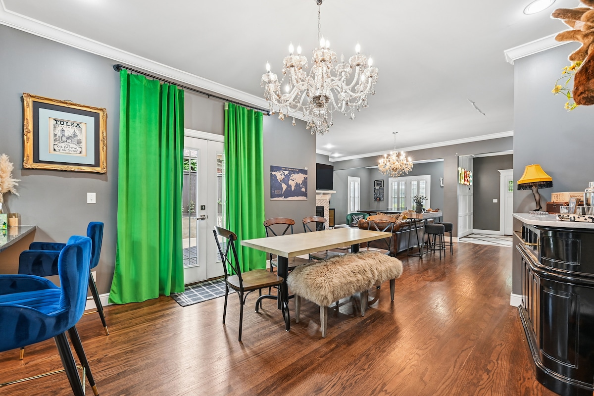 Cherry Street Speakeasy - Houses for Rent in Tulsa, Oklahoma