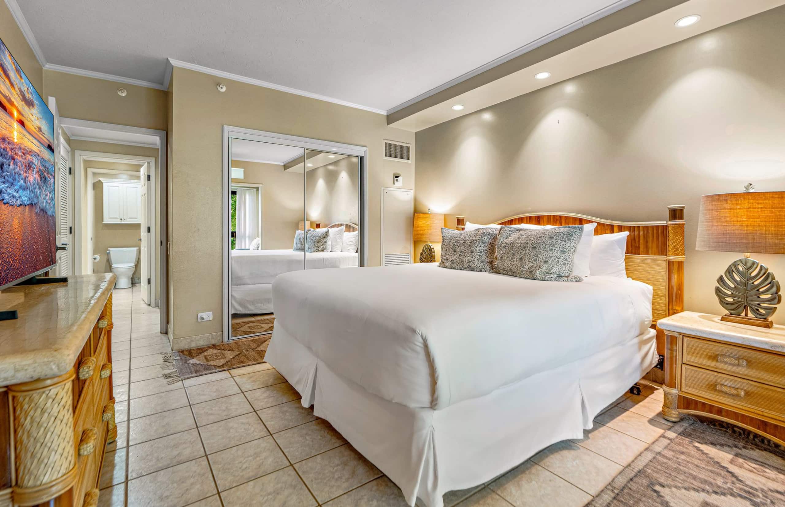 Condo in Lahaina · ★4.89 · 2 bedrooms · 3 beds · 2 baths - Image 21
