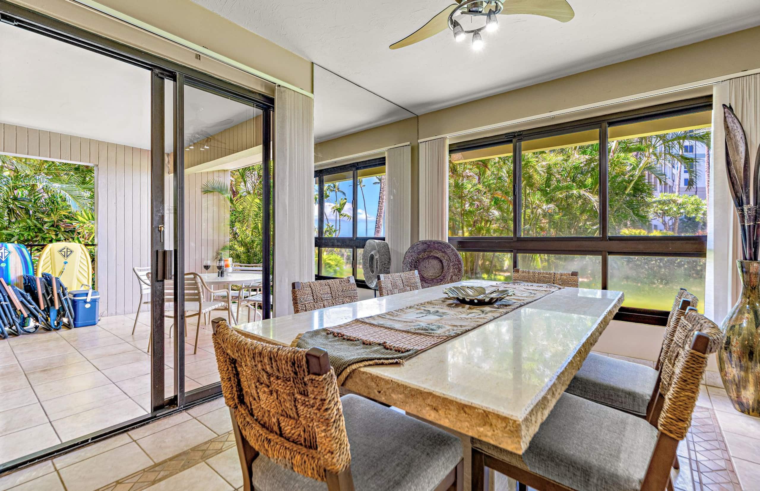 Condo in Lahaina · ★4.89 · 2 bedrooms · 3 beds · 2 baths - Image 4