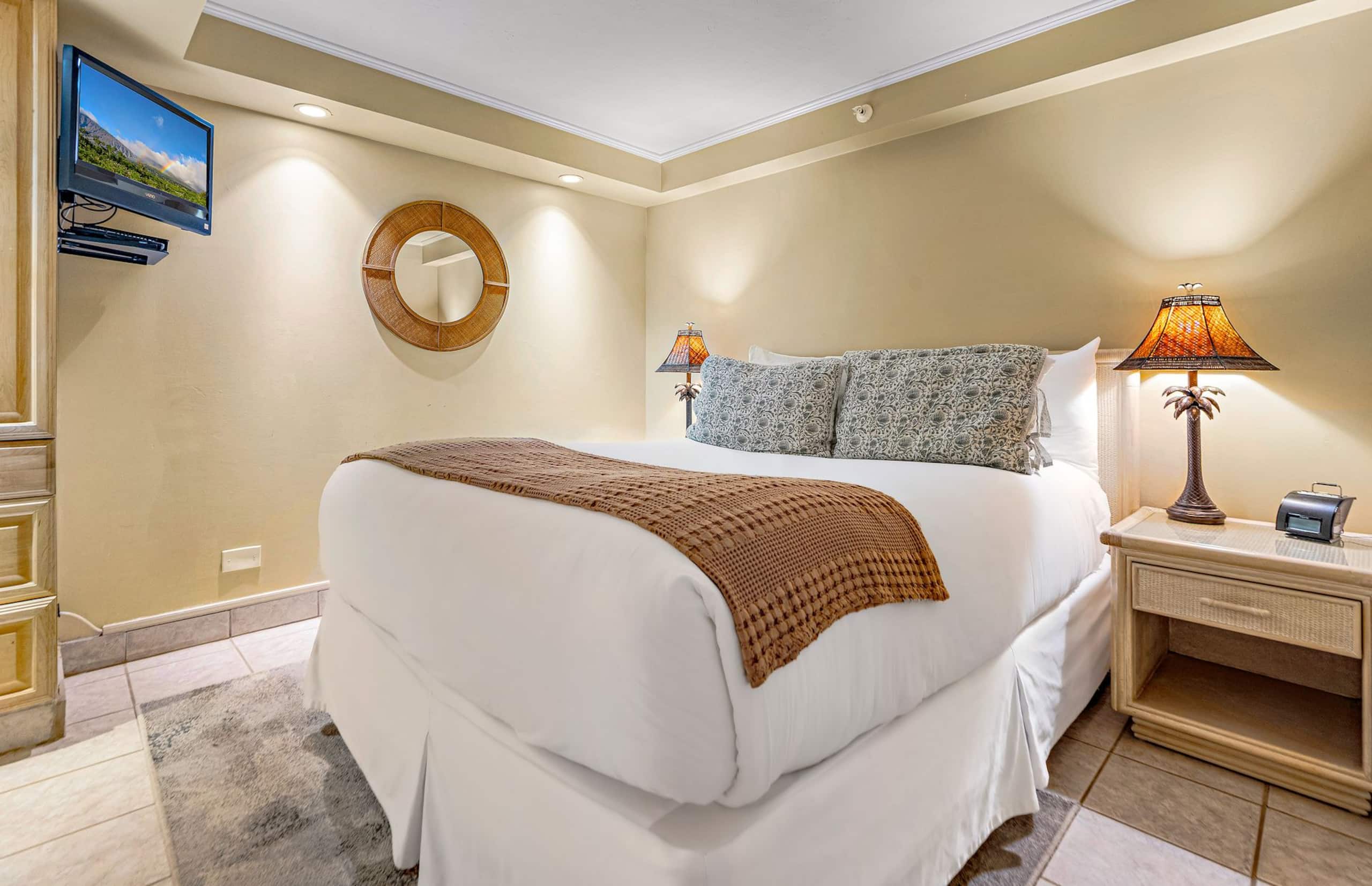 Condo in Lahaina · ★4.89 · 2 bedrooms · 3 beds · 2 baths - Image 26