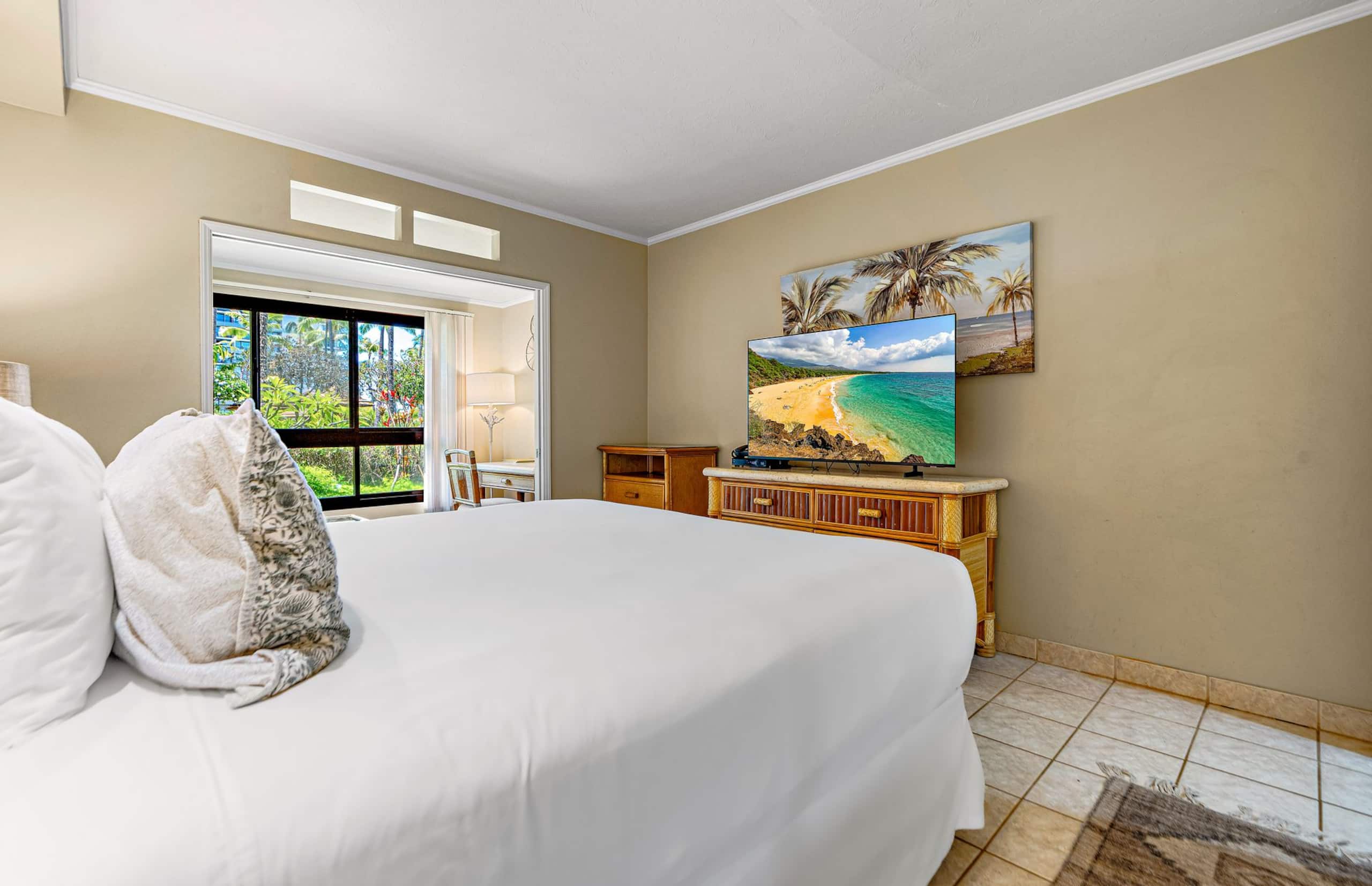 Condo in Lahaina · ★4.89 · 2 bedrooms · 3 beds · 2 baths - Image 19