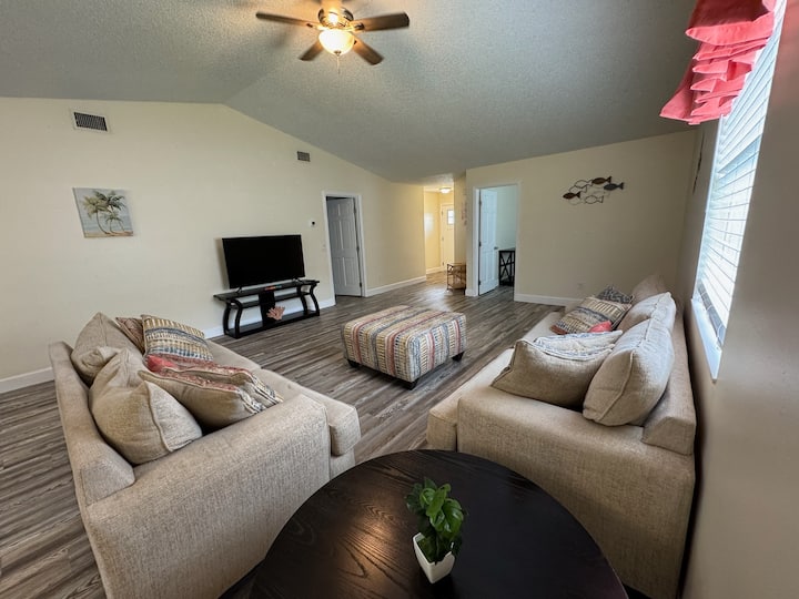 Coral Reef Tropical Vista! Serene Canals & Beaches - Palm Coast