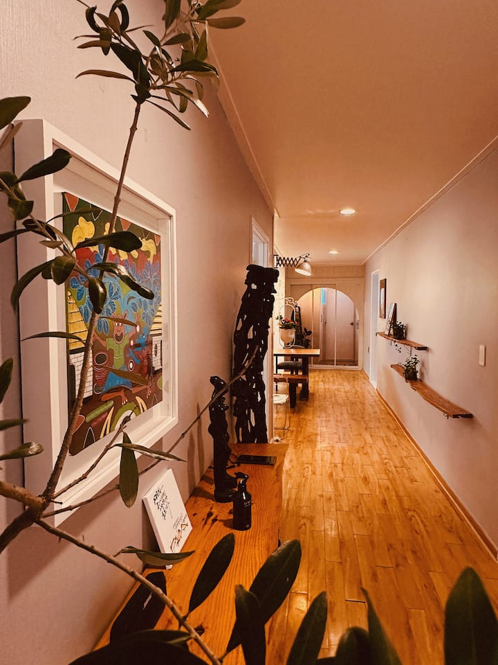 [Stay 75] 4 minutes walk from Mokpo Station, 3 rooms, 50 pyeong, exclusive use of rooftop