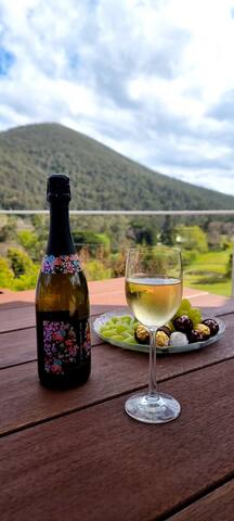 Warburton Valley&Golf Club View gallery image 4