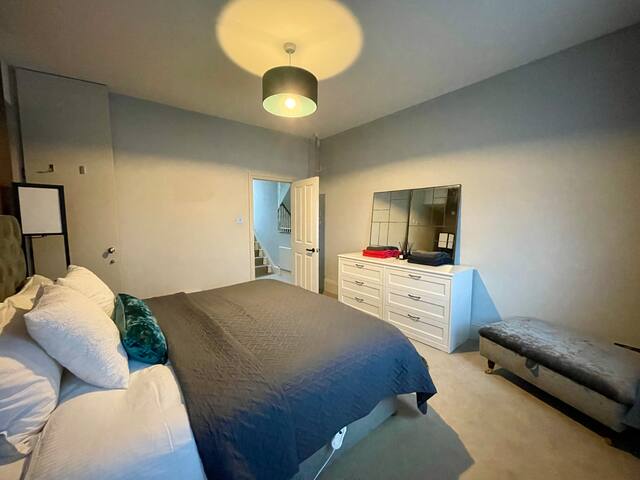 Maisonnette moderne 4 chambres à West Londres gallery image 4