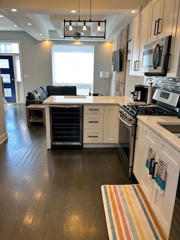 Modern luxurious home!