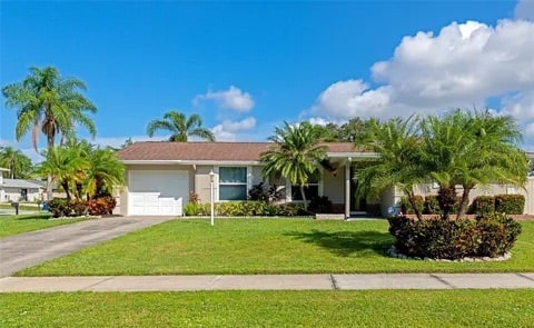Popular Airbnb listing: Settle Down in Sarasota in Whitfield